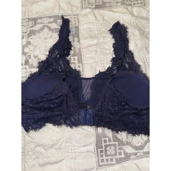 AERIE LACE BRALETTE size Medium - Picture 2 of 4